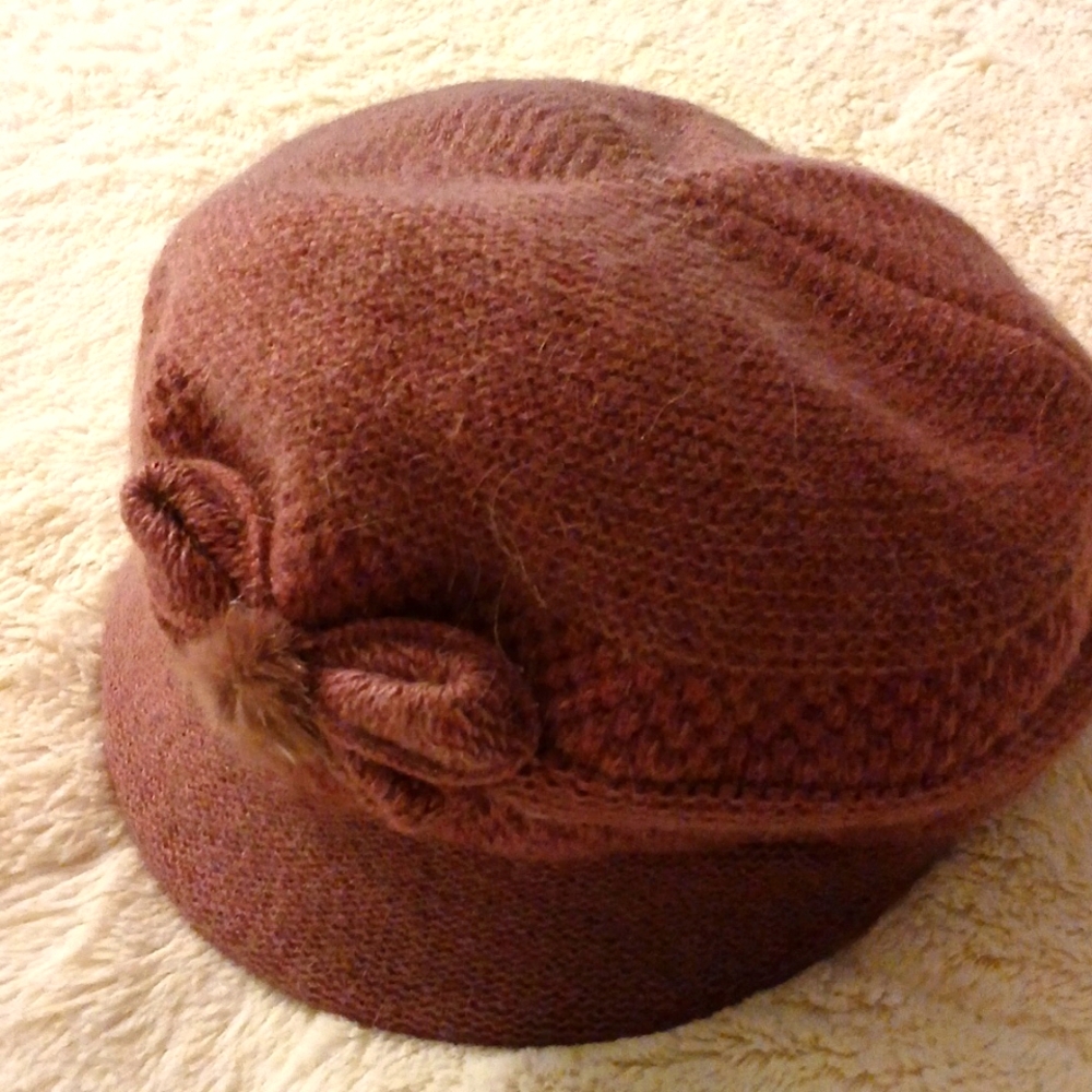 Beret Hat! - Picture 3 of 6